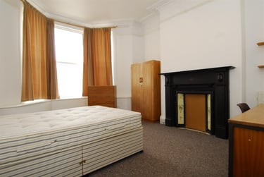 4 bed house, Derry Avenue, North Hill, Plymouth, PL46BH - Image 6